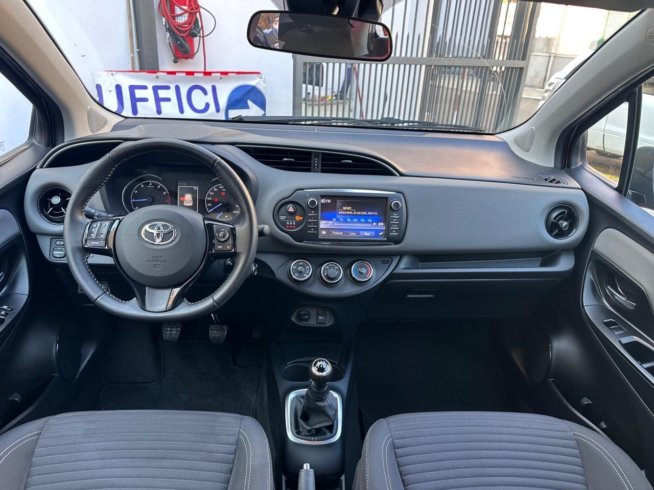 Toyota Yaris 1.5 5 porte Active