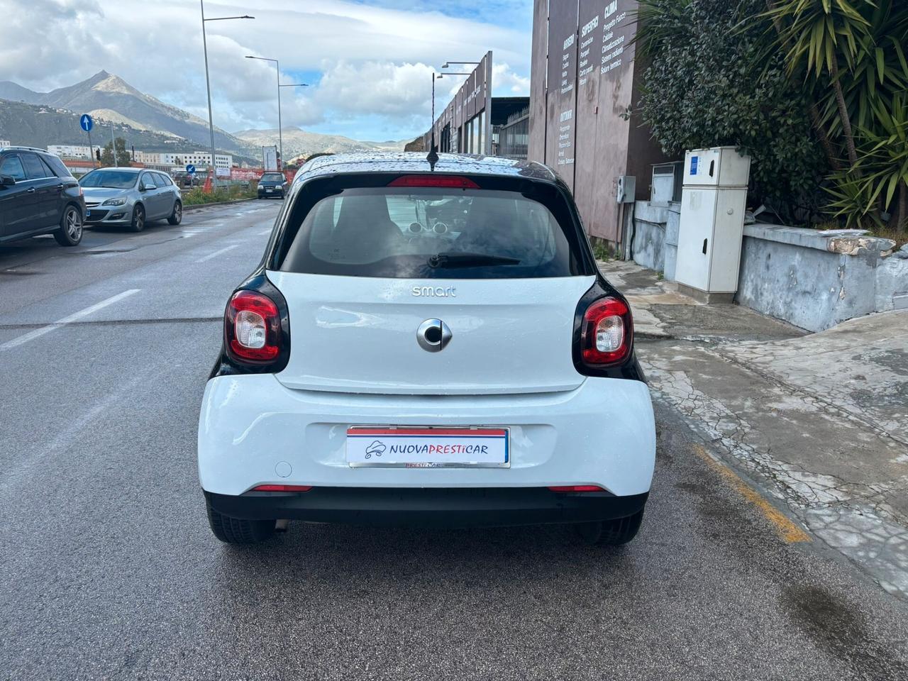 Smart ForFour 1.0