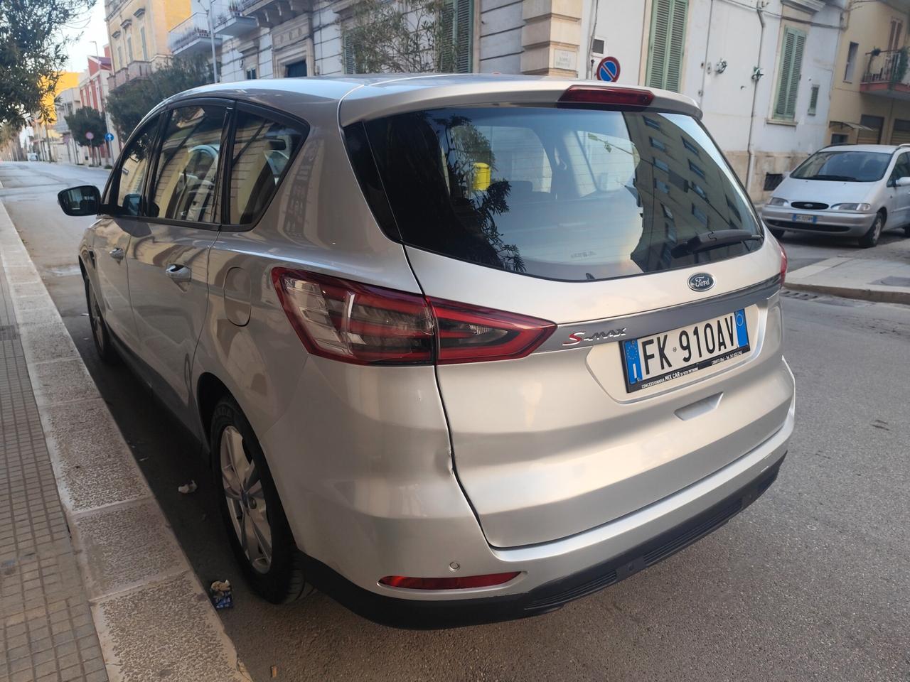 Ford S-Max 2.0 TDCi 150CV Titanium Business