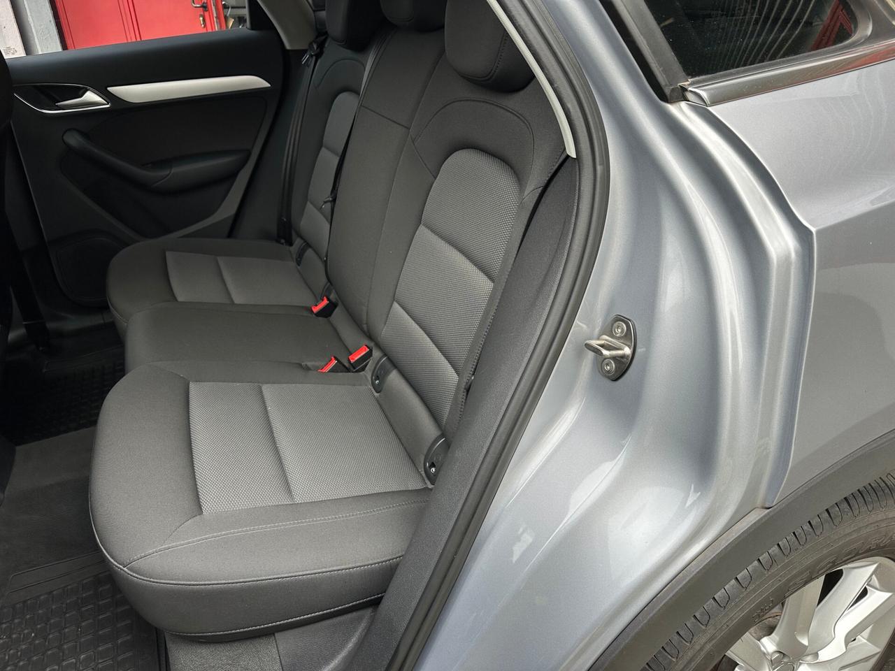Audi Q3 2.0 tdi Business 120cv ok neopat. GARANZIA PERMUTE
