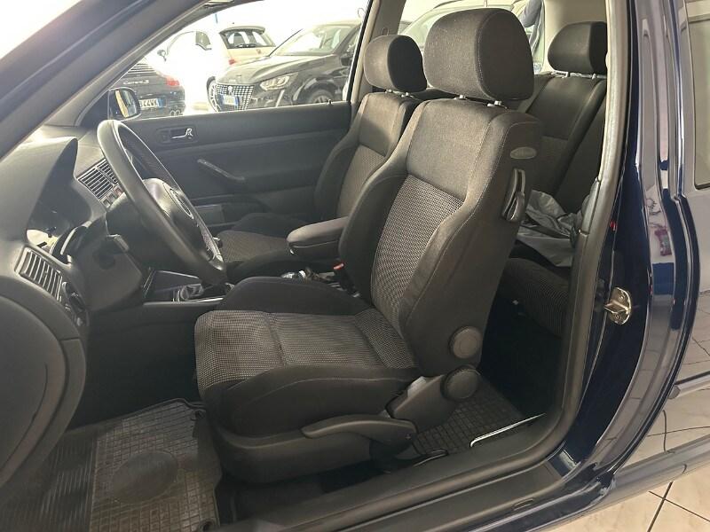 VOLKSWAGEN Golf 4ª serie Golf 1.8 20V T/180 CV...