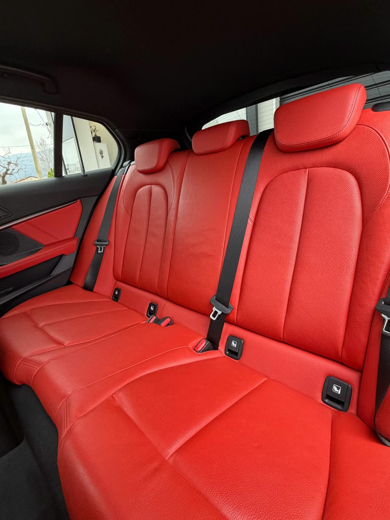 Bmw 118 118d 5p. Msport