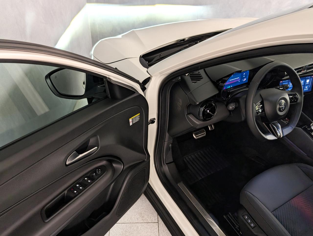Alfa Romeo Junior 1.2 Hybrid 136cv eDCT6 Tech Speciale
