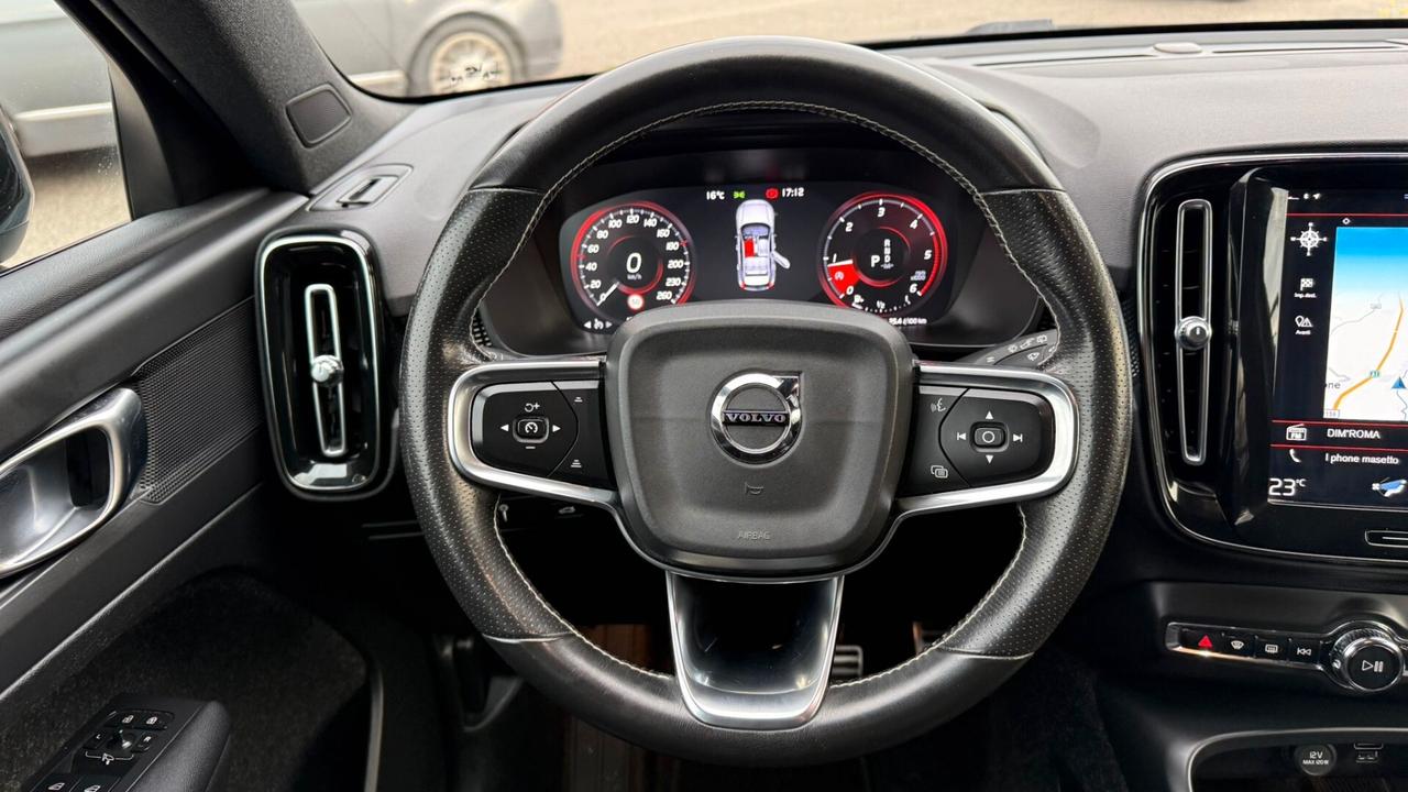 Volvo XC40 D3 R-design