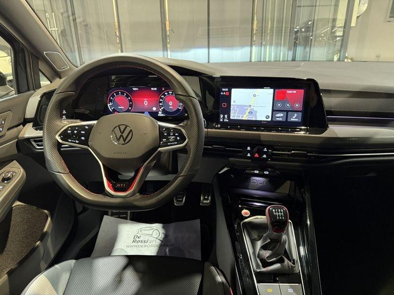 Volkswagen Golf GTI 2.0 TSI GTI