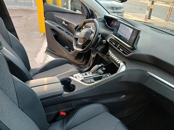 PEUGEOT 5008 1.5 BLUEHDi 130 CV EAT8 7 POSTI ALLURE PACK