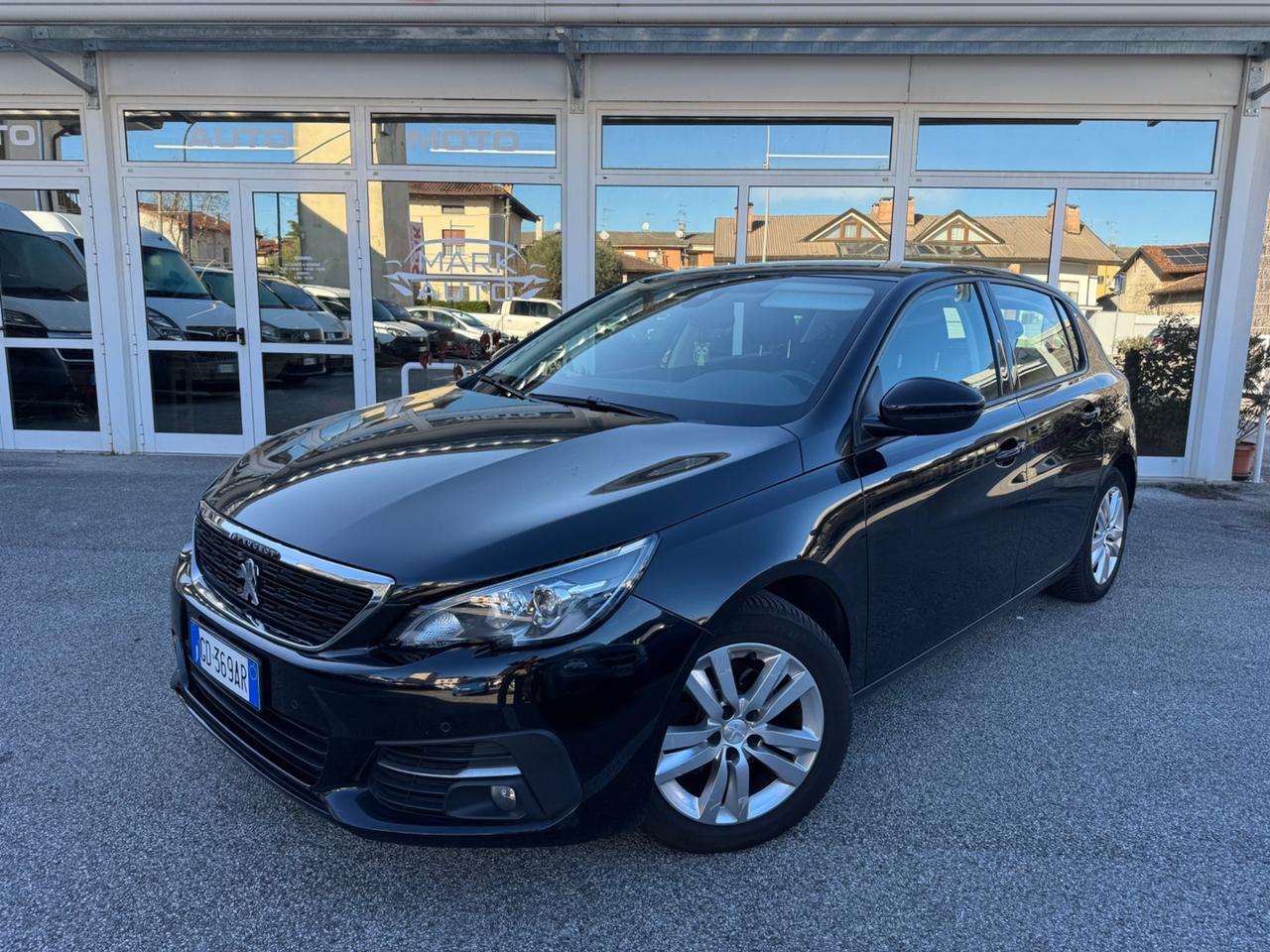 Peugeot 308 BlueHDi 130 S&S Business