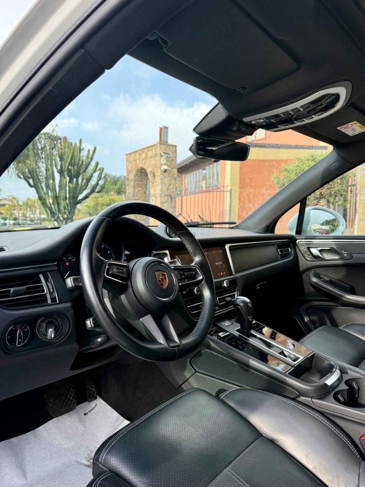 Porsche Macan 2.0 265 cv Led Pelle Tetto Panoramico Apr. Camera 360* 21 Felgen