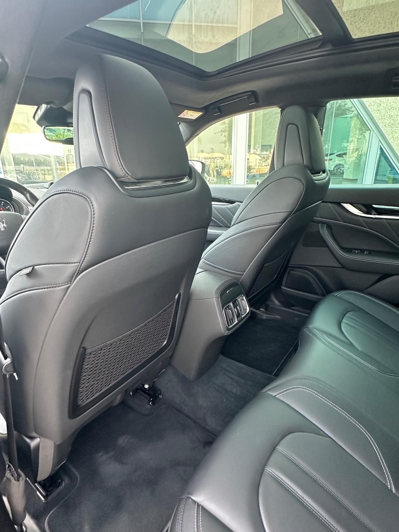 Maserati Levante 3.0 V6 Modena S possibilità noleggio no scoring