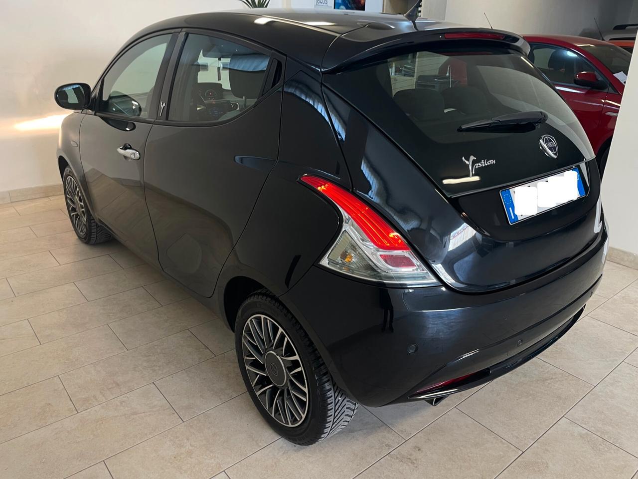 Lancia Y Ypsilon 1.2 FULL OP Platinum TAGL+DISTRIB NEOPATENTATI