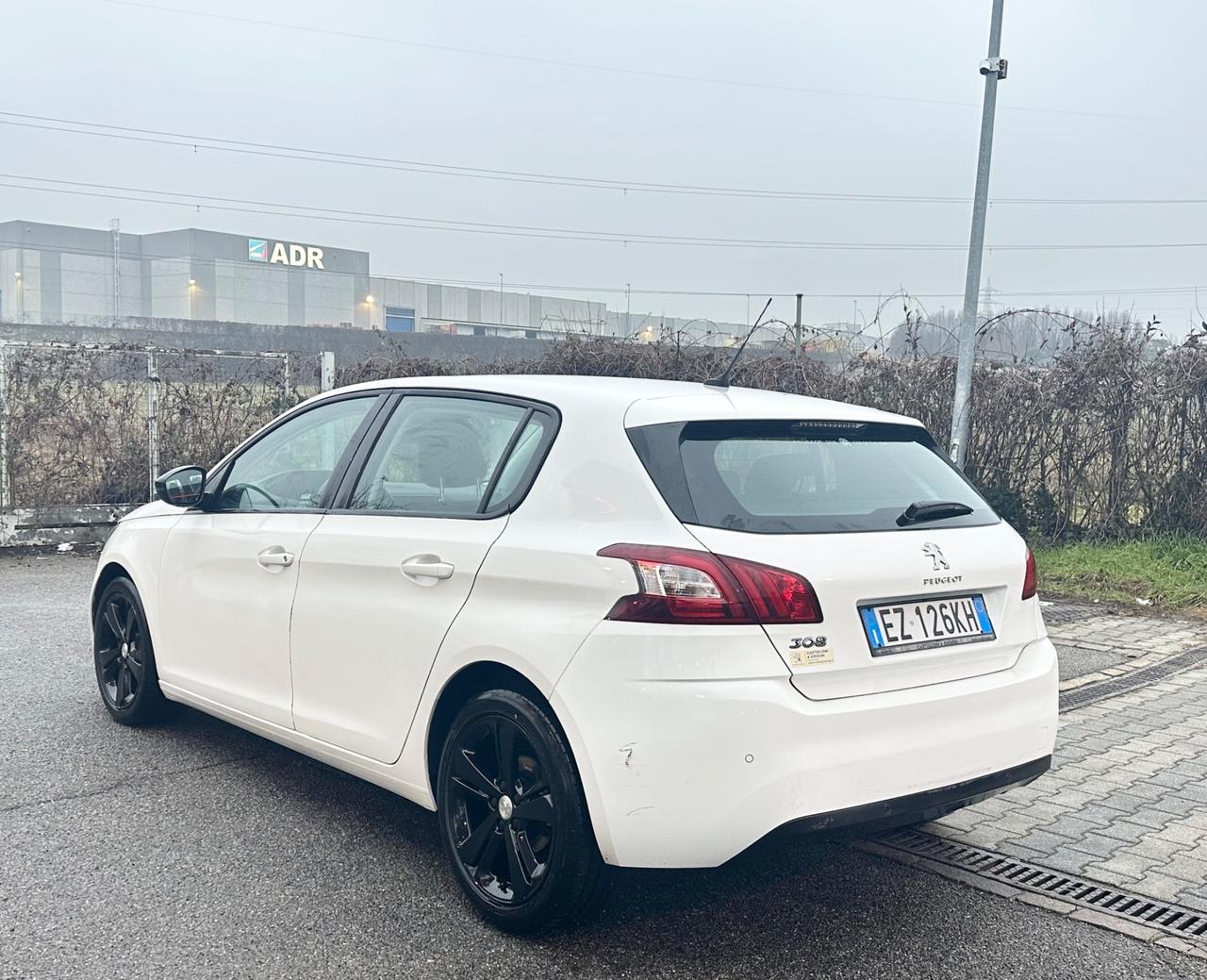 Peugeot 308 PureTech Turbo 110 S&S Access