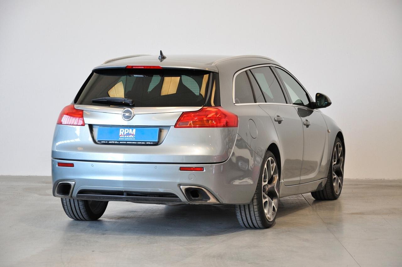 Opel Insignia 2.8 Turbo 4x4 325CV Sports Tourer OPC