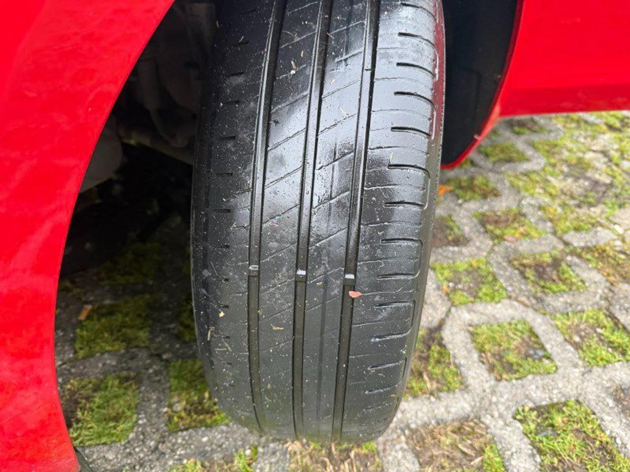 Lancia Ypsilon 1.0 FireFly 5 porte S&S Hybrid Ecochic Silver