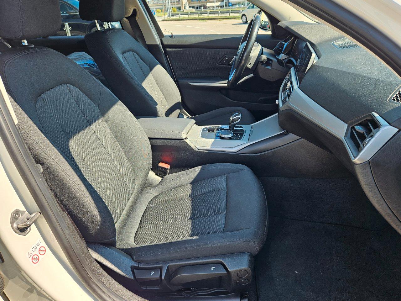 BMW 320 d Touring Business Advantage auto