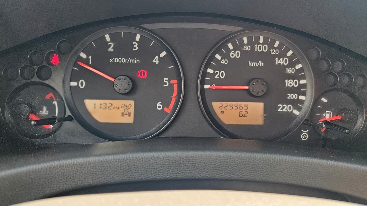 Nissan Navara 2.5 dCi 171CV 4 porte Double Cab LE