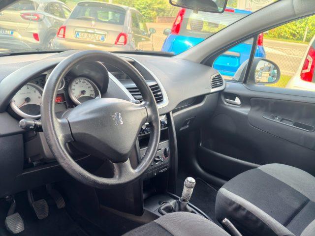 PEUGEOT 207 1.4 8V 75CV 3p. X Line