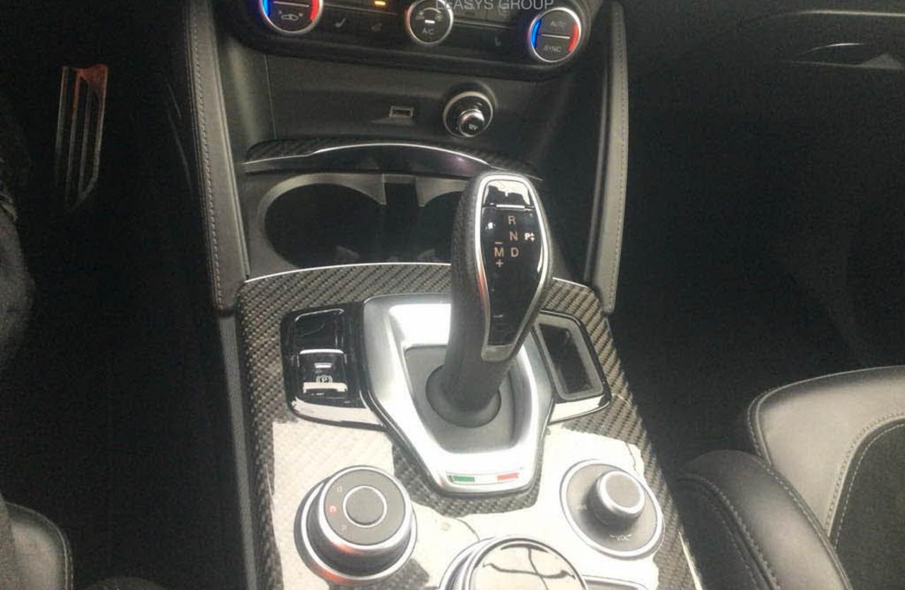 Alfa Romeo Stelvio 2.2 Turbodiesel 210 CV AT8 Q4 Veloce Tì