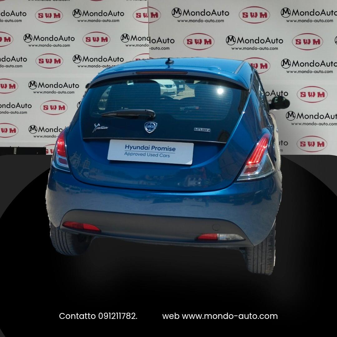 Lancia Ypsilon 1.0 5e porte S&S Hybrid Ecochic Silver