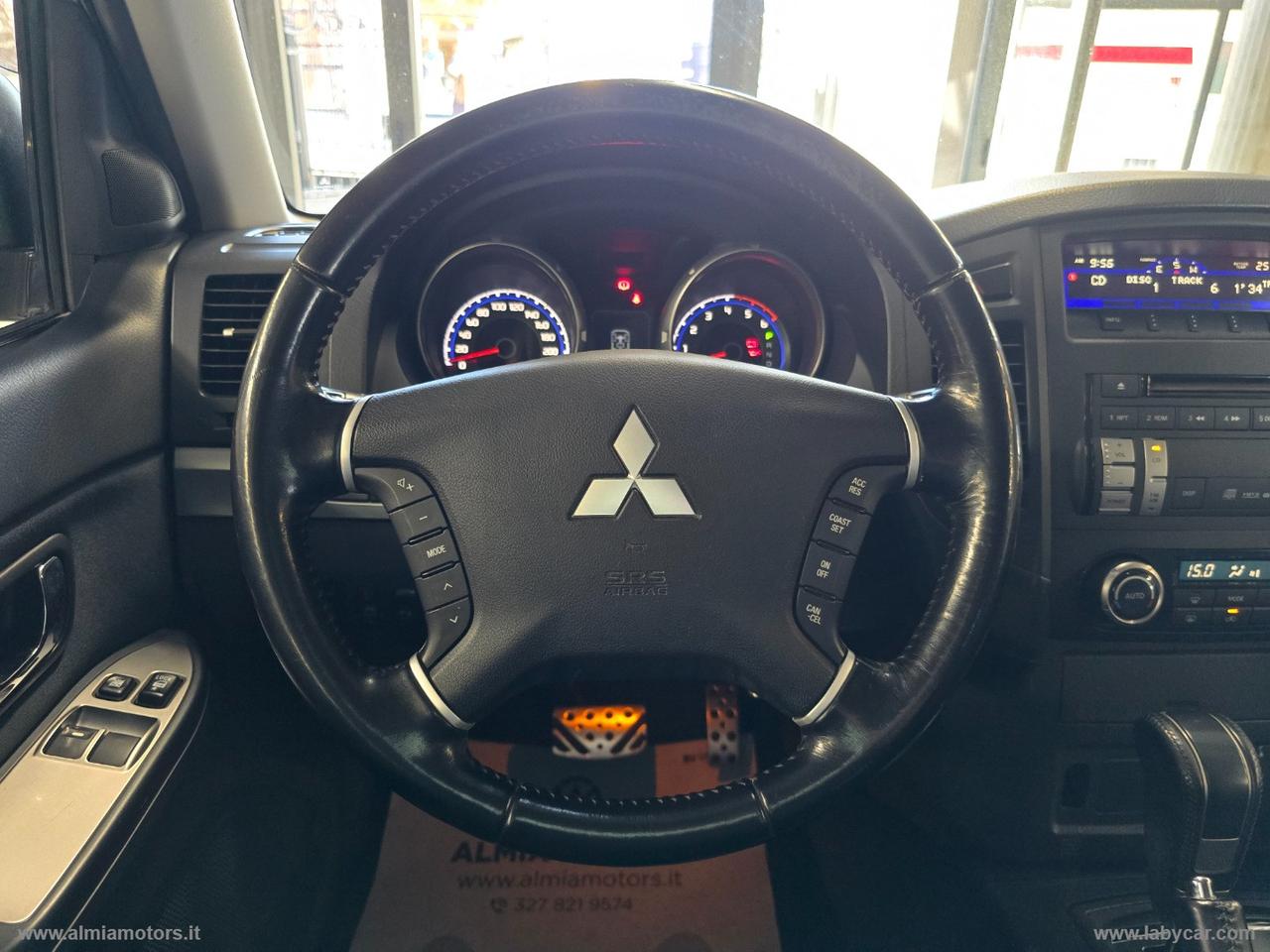 MITSUBISHI Pajero 3.2 DI-D 16V A/T 3p. Instyle
