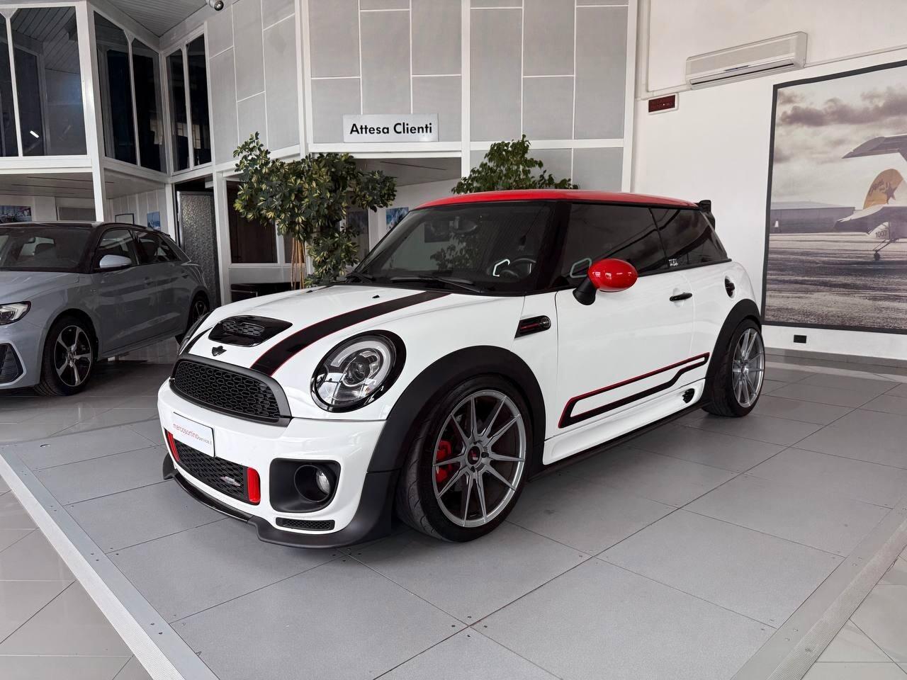 MINI COOPER CON PACCHETTO JOHN WORKS