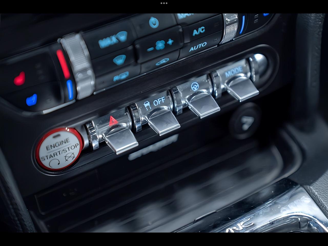 MUSTANG 320 CV PERFETTA
