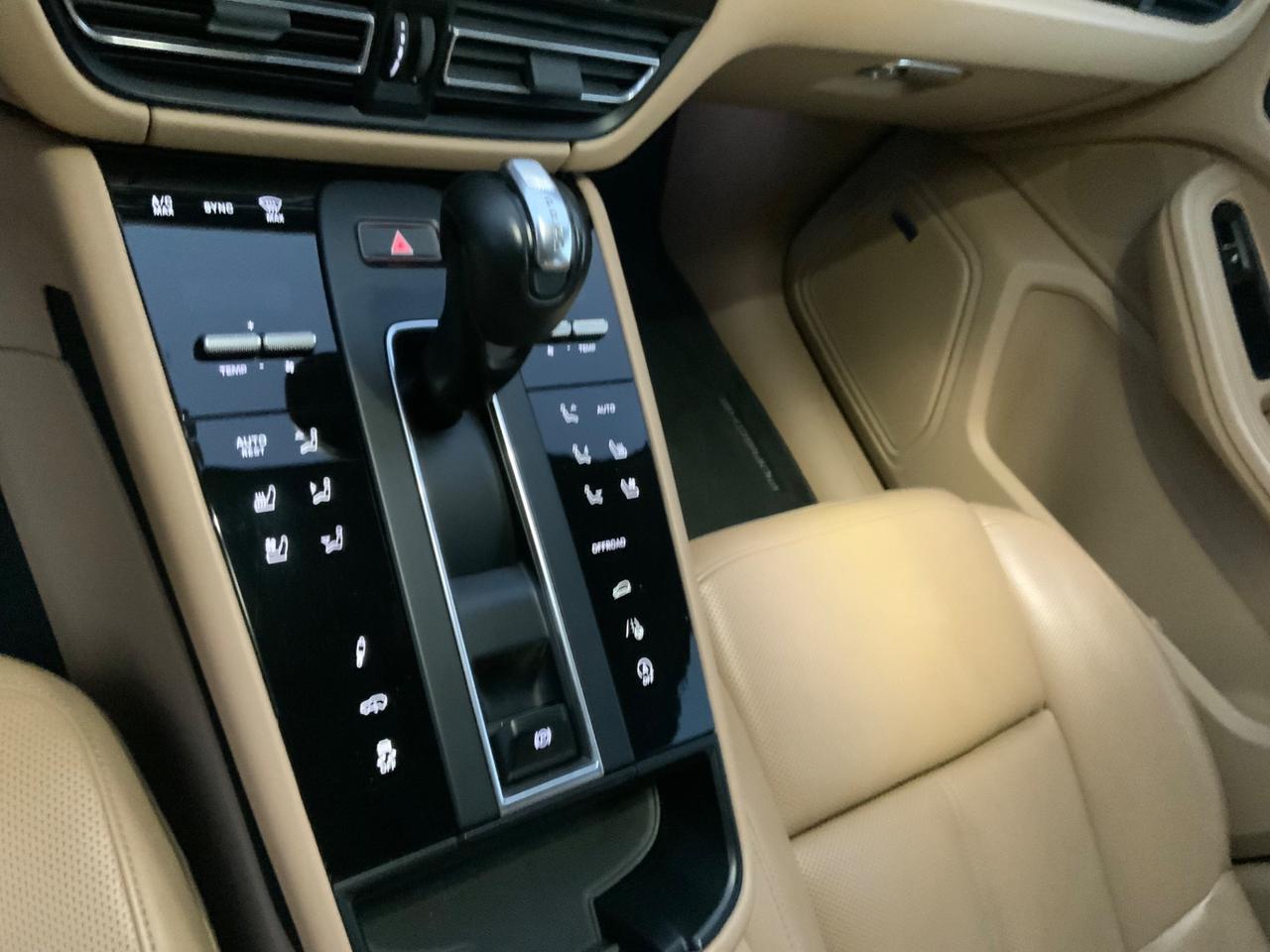 Porsche Macan 2.0 PELLE TOTALE.CERCHI21.SOSP PNEUMATICHE.FULL