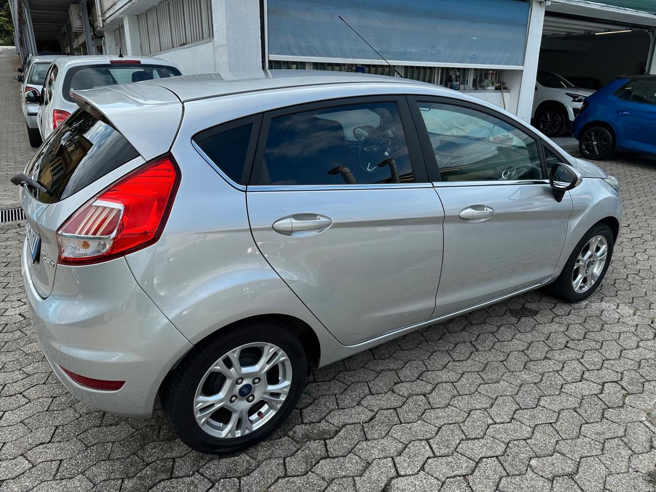 Ford Fiesta 1.5 TDCi 75CV 5 porte Titanium