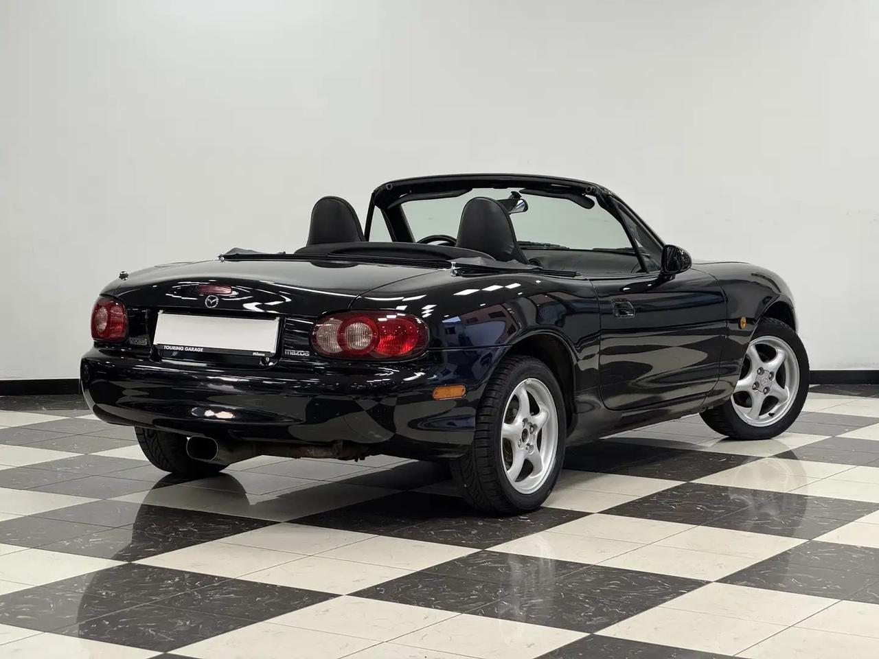 Mazda MX-5 1.6i 16V cat