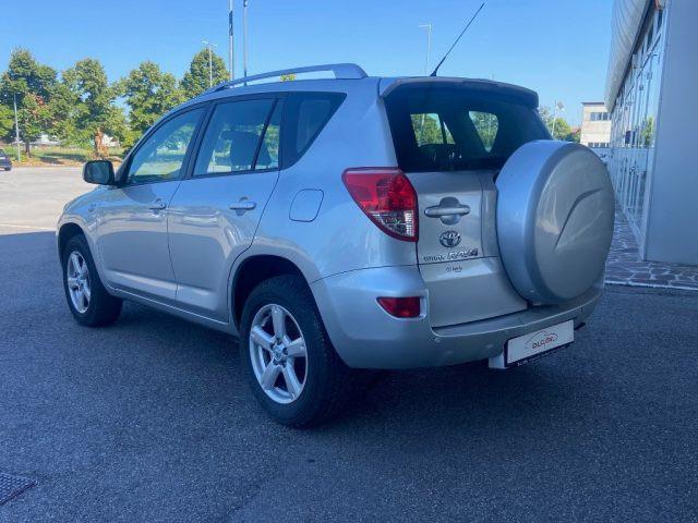 TOYOTA RAV 4 2.2 D-4D 136 CV Sol