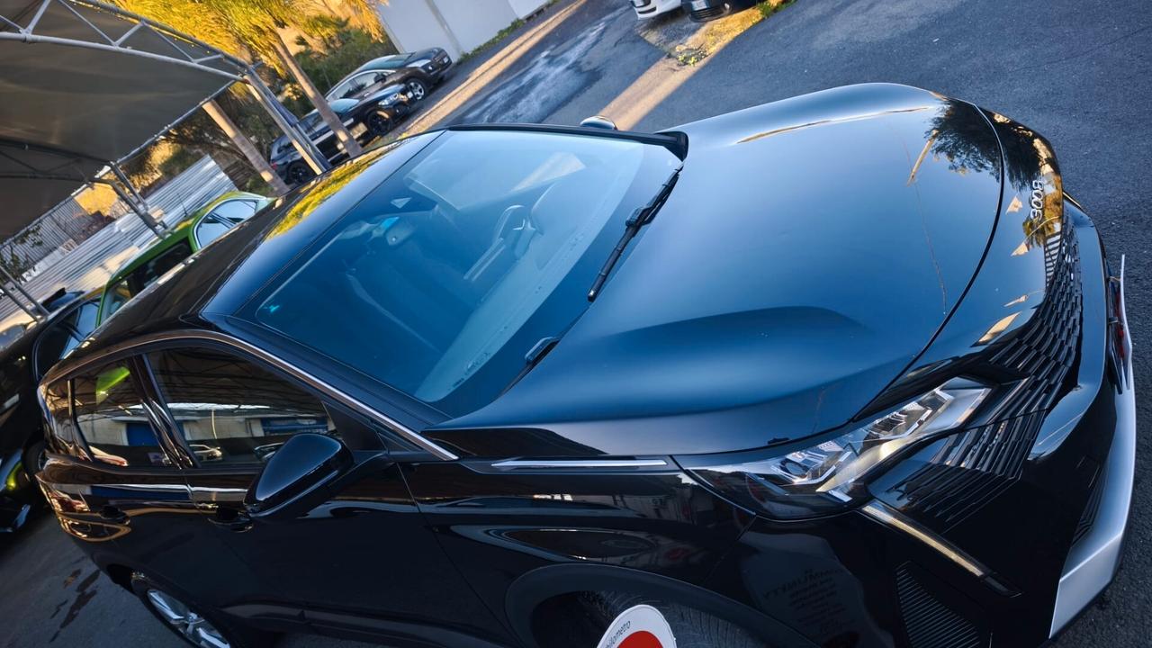 Peugeot 3008 BlueHDi 130 S&S EAT8 Active Pack