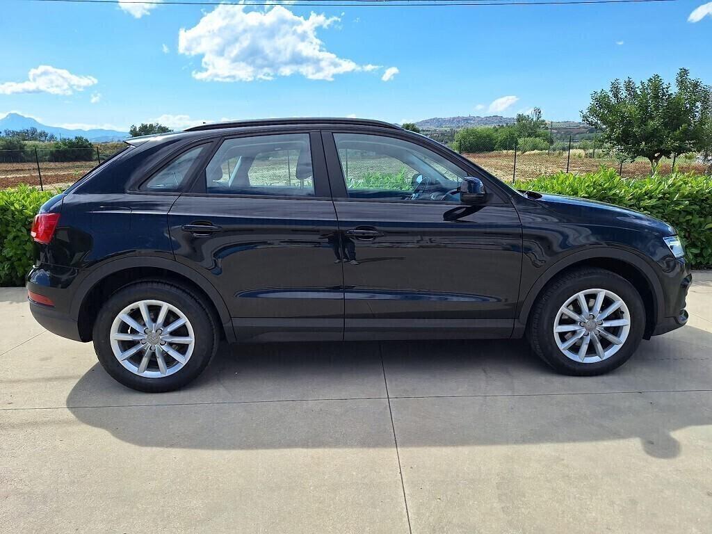 Audi Q3 2.0 TDI 150 CV quattro Business