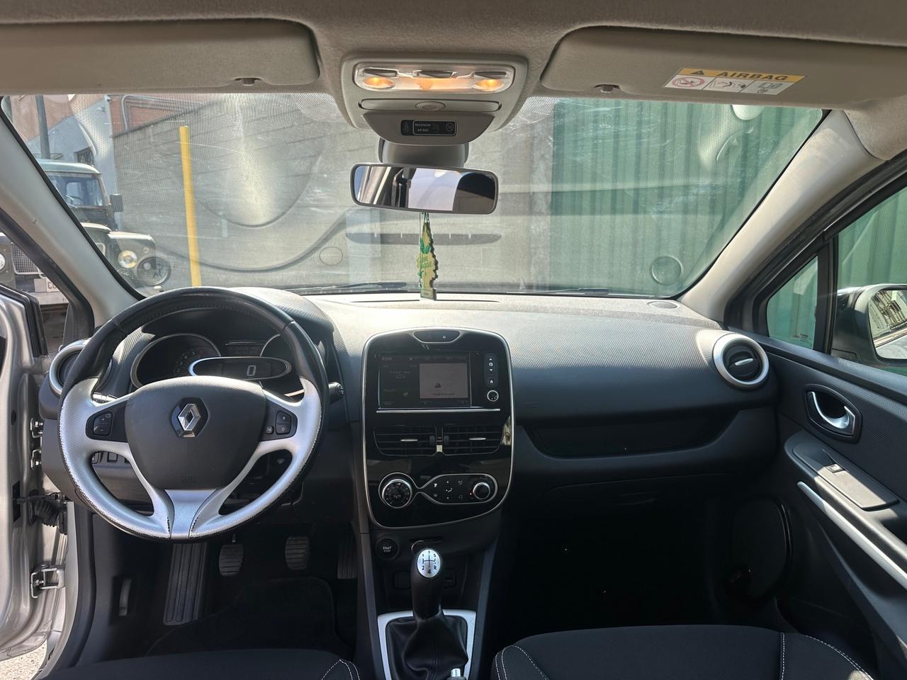 Renault Clio 1.2 75CV 5 porte Zen - ok neopatentati