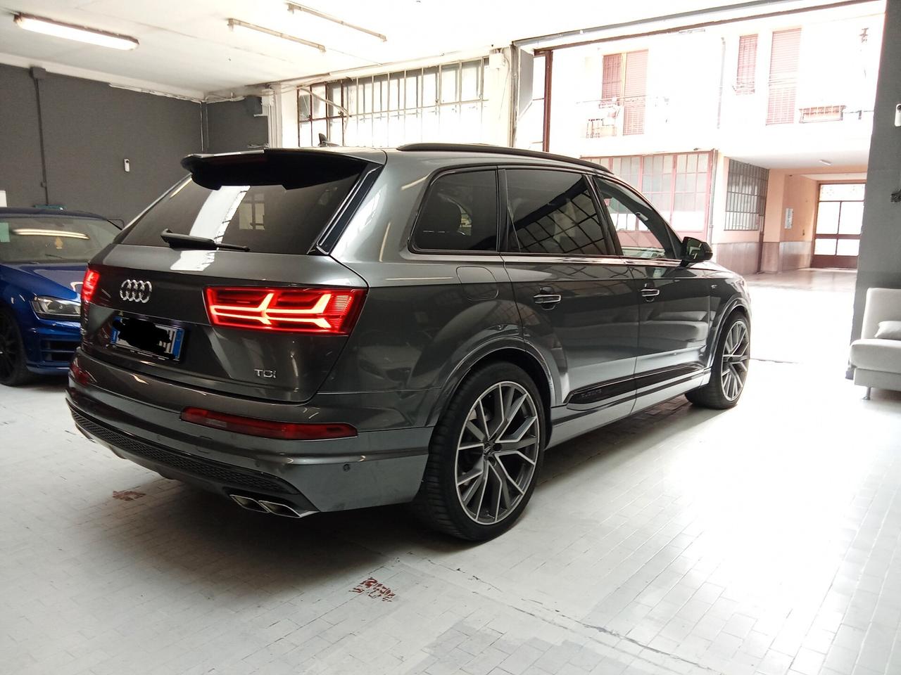 Audi Q7 SQ7 4.0 V8 TDI quattro tiptronic Business Plus