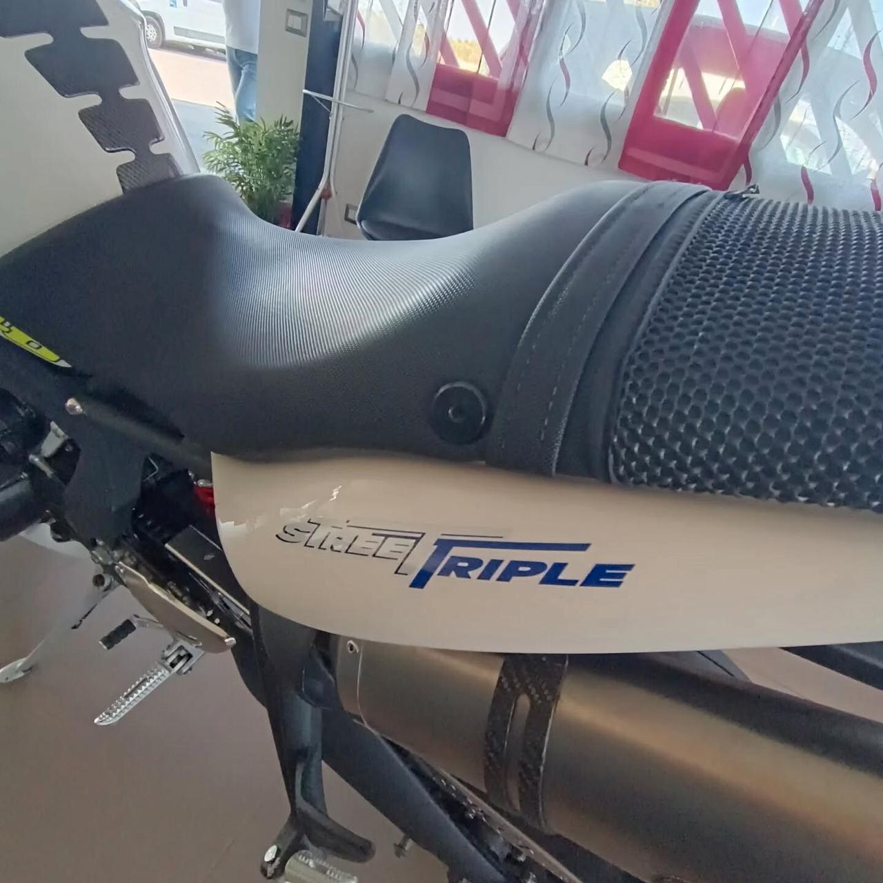 Triumph Street Triple 675 Scarichi ARROW