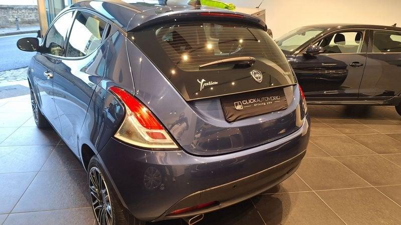 Lancia Ypsilon 1.0 FireFly 5 porte S&S Hybrid Gold