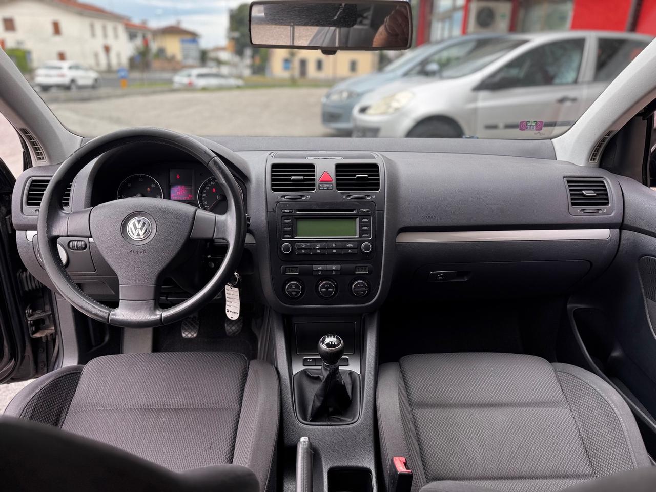 Volkswagen Golf 2.0 16V TDI 5p. Sportline