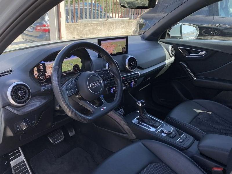 Audi Q2 S Line interno ed esterno 2.0 TDI 150CV s-tronic 35