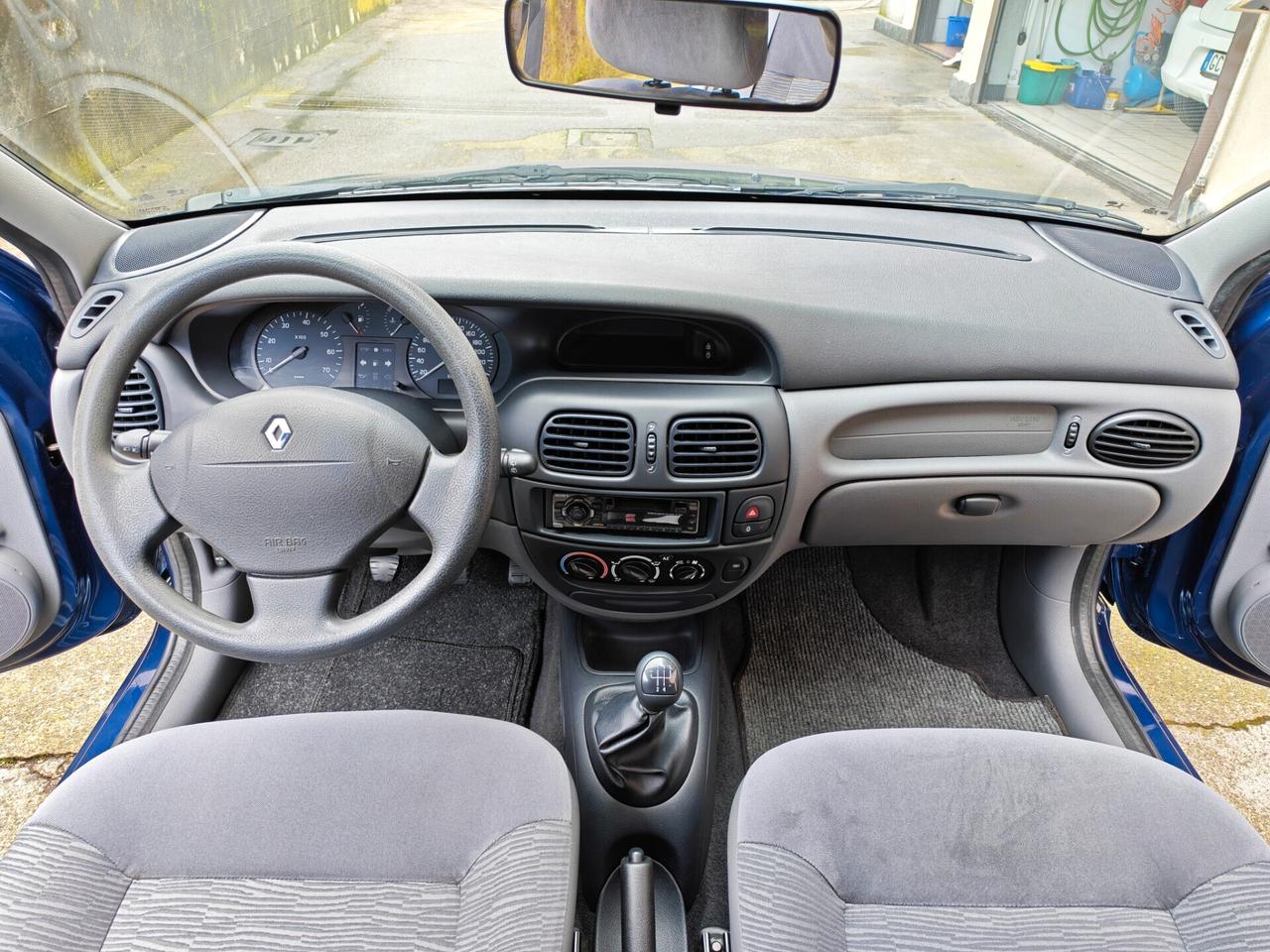 Renault Mégane SW 1.6 BENZINA 107cv / 89.000km / Unipro