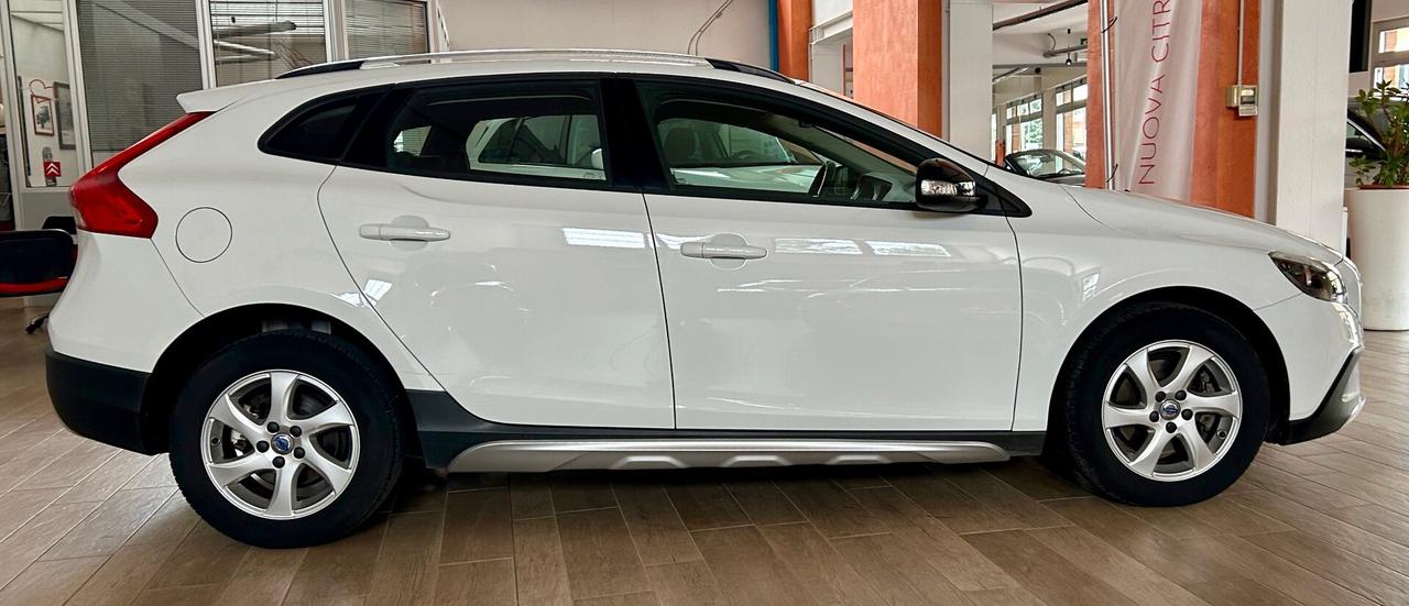 Volvo V40 Cross Country D2 Momentum
