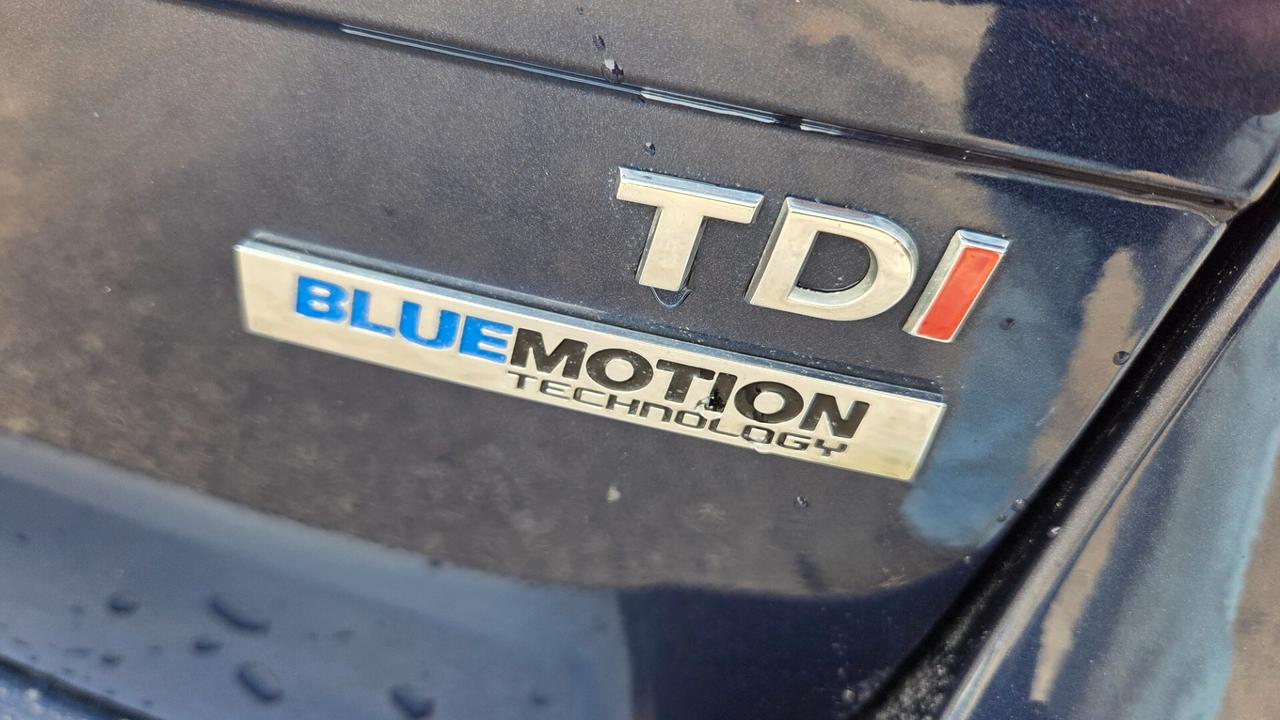 Volkswagen Passat Var. 1.6 TDI BlueMotion Tech. Navi