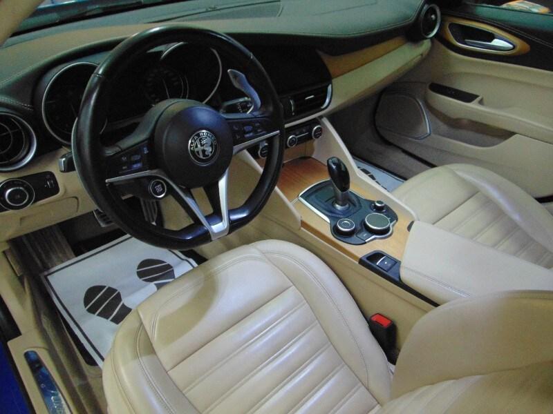 ALFA ROMEO Giulia (2016) Giulia 2.0 Turbo 280 C...