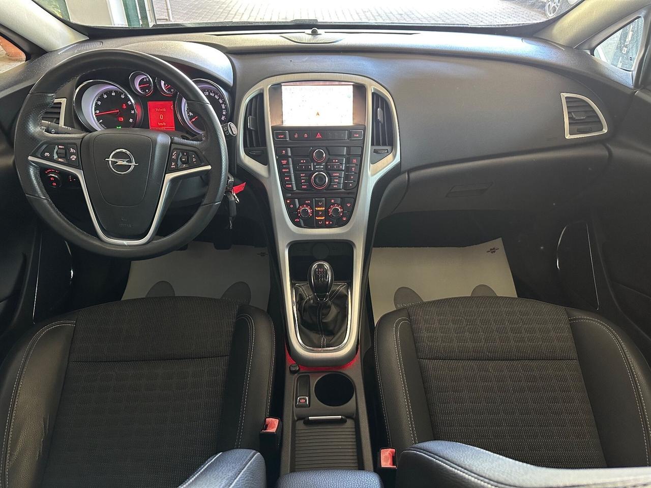 Opel Astra GTC 1.6 Turbo 180CV 3 porte Cosmo S