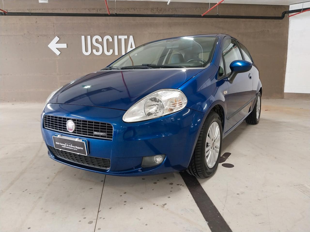 Fiat Grande Punto 1.3 MJT 90 CV 3 porte Emotion - ok neopatentati