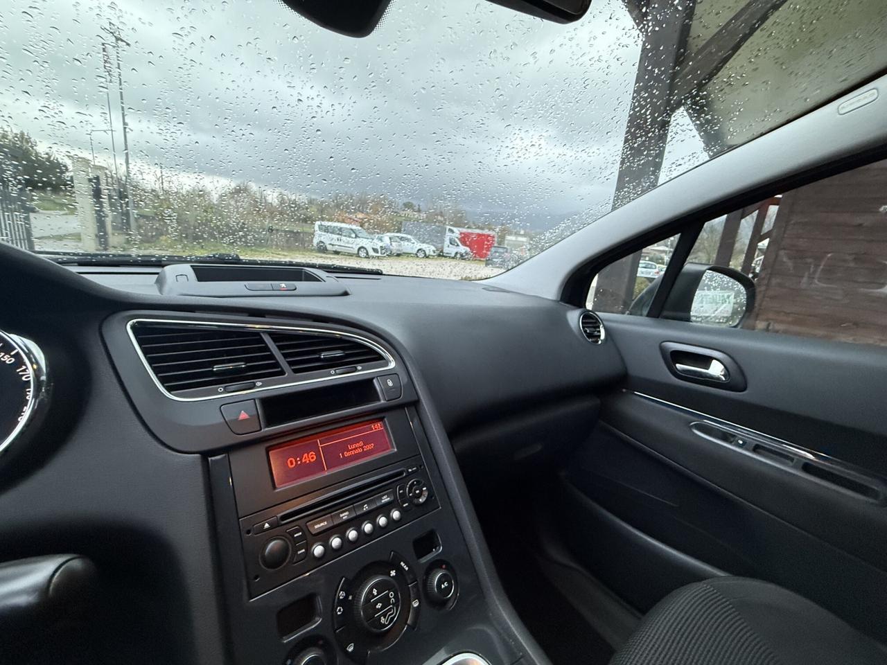 PEUGEOT 5008 1" SERIE