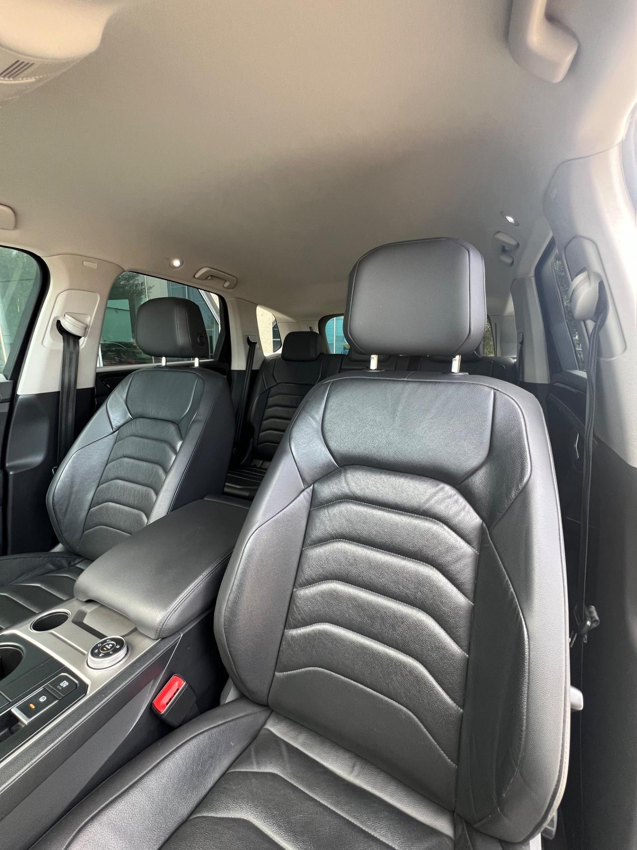 Volkswagen Touareg 3.0 V6 TDI SCR Black Style
