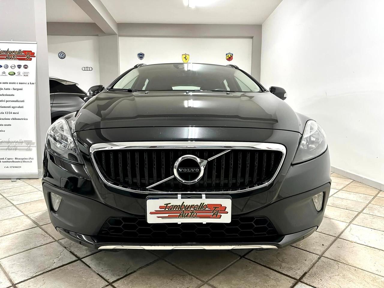 VOLVO V40 2.0 D2 (120) Cross Country Kinetic 2017