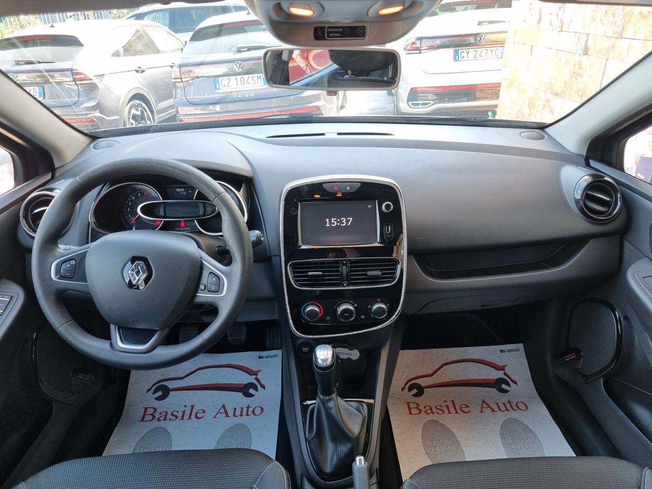Clio IV 1.2 16v Zen 75cv