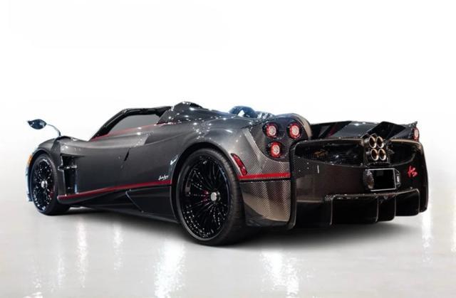 PAGANI Huayra HUAYRA ROADSTER V12 764HP 1/100