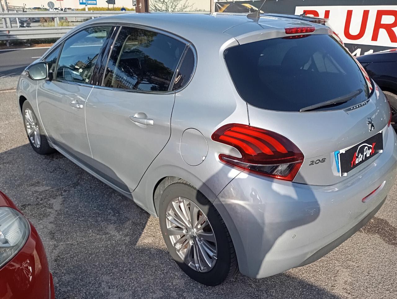 Peugeot 208 5P 1.2 PureTech T. 110CV Allure Aut.