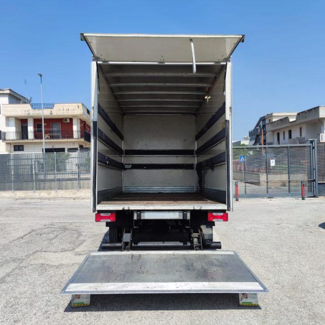 IVECO DAILY 35C16 BOX CON SPONDA POSTERIORE CARICATRICE